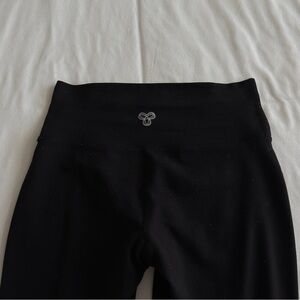 ARITZIA TNA Black Women's Wide-Leg Leggings